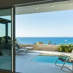 My Cave Blue Iconic Designer By Etouri فيلة ريثيمنو