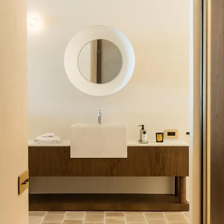 فيلة My Cave Blue Iconic Designer By The Sea *