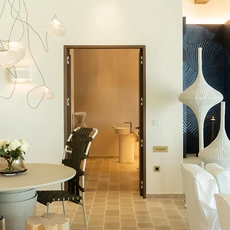 My Cave Blue Iconic Designer By The Sea ريثيمنو