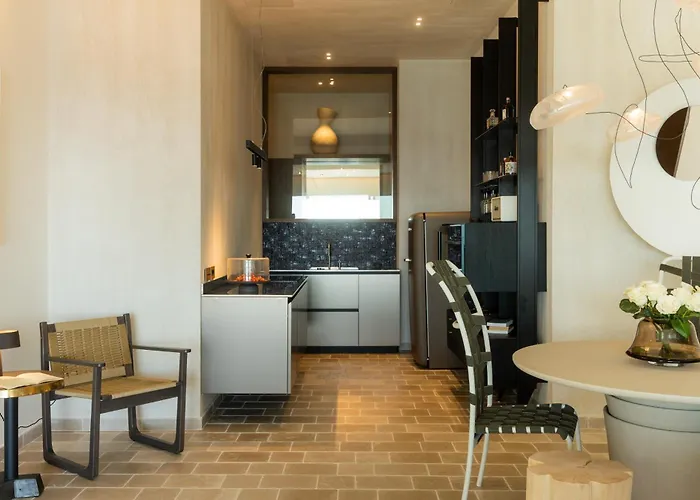 Villa My Cave Blue Iconic Designer By Etouri *